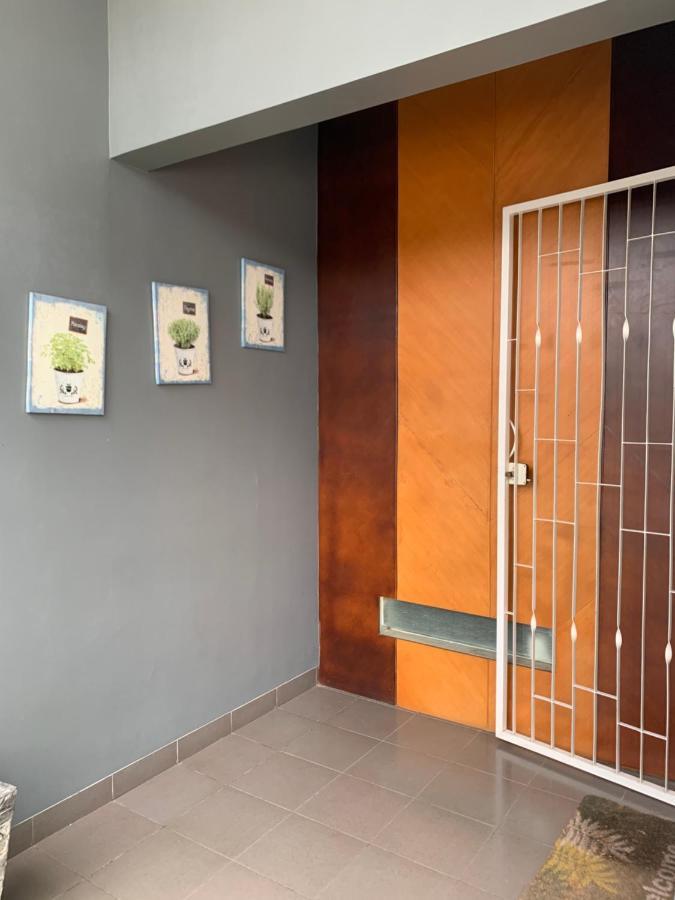 Platinum Setramurni Guest House Bandung 3Br ภายนอก รูปภาพ
